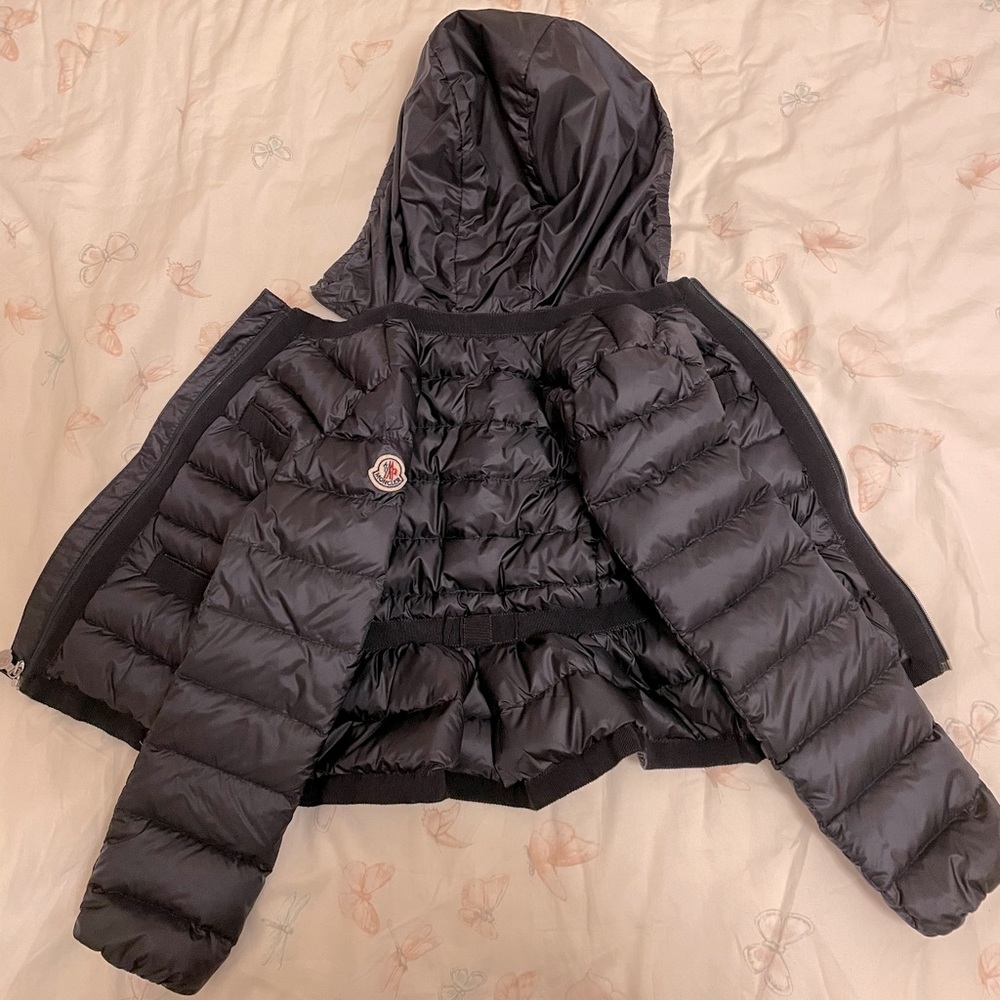 Moncler girls hood jacket - Dark Navy in a size 6